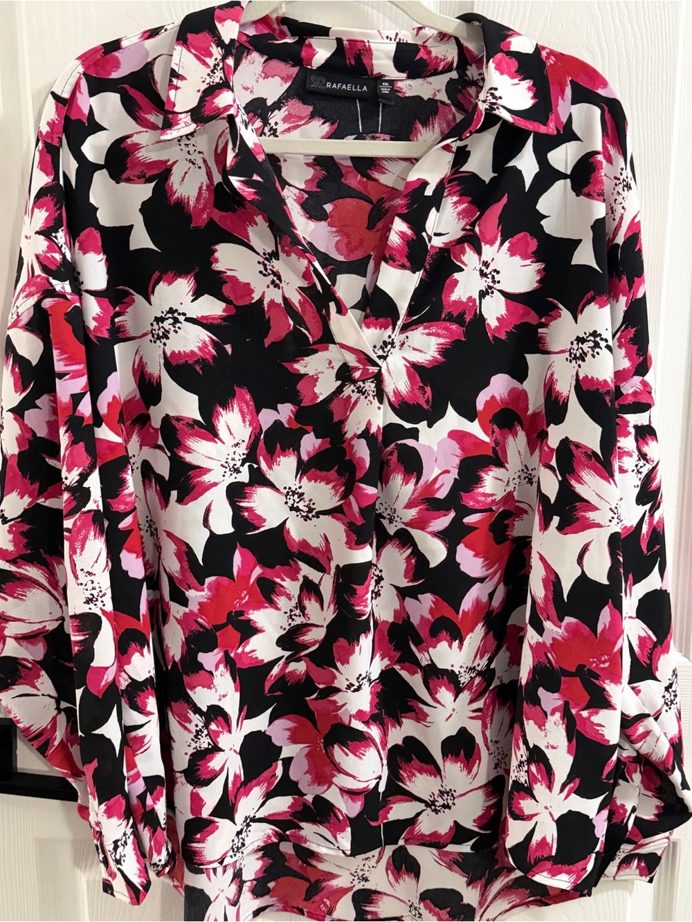 Rafaella Blouse XXL Pink Black White Floral button up V neck Long Sleeve Top